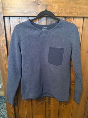 Arc’teryx Convert Sweater, Navy, Size XS